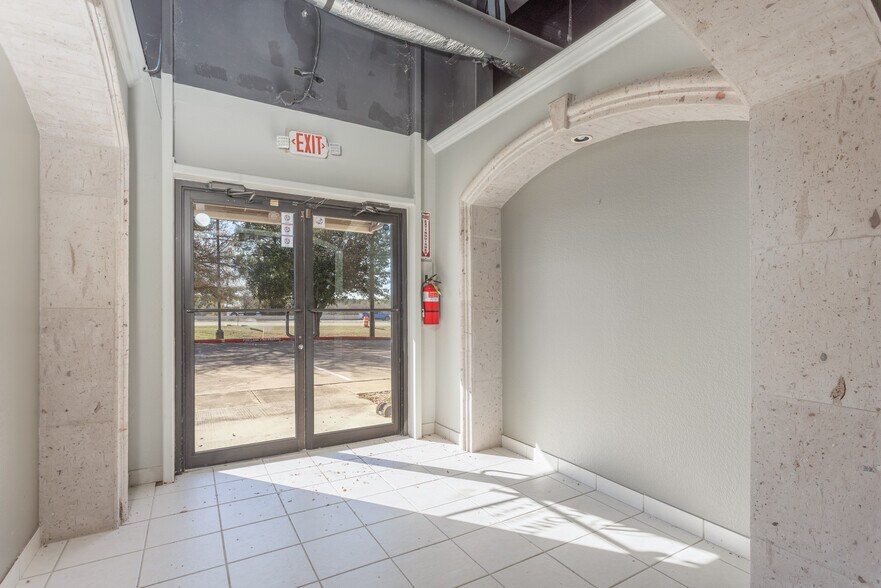 595-605 E US Highway 80 E, Sunnyvale, TX à louer - Photo intérieure – Image 3 sur 22