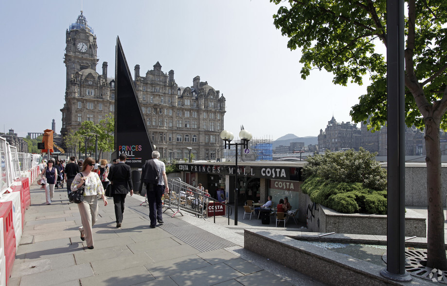 Princes St, Edinburgh à louer - Photo de l’immeuble – Image 2 sur 6