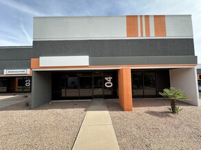 2425 W 12th St, Tempe, AZ à louer Photo de l’immeuble– Image 1 sur 12