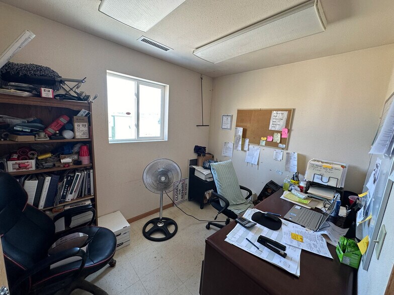 8139 61st St NW, Stanley, ND à vendre - Photo intérieure – Image 3 sur 8