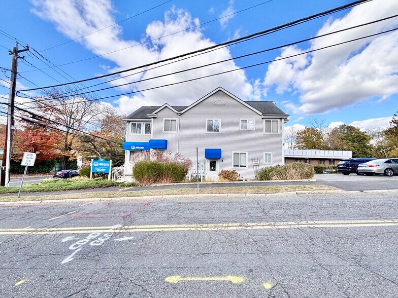 543 Newfield Ave, Stamford, CT à louer - Photo de l’immeuble – Image 2 sur 15