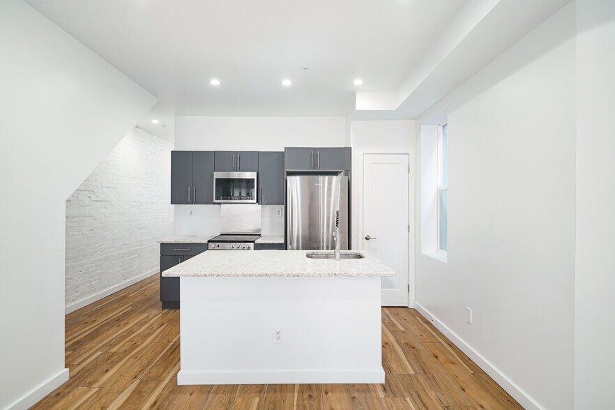 1247 S 53rd St, Philadelphia, PA à vendre - Photo principale – Image 1 sur 33