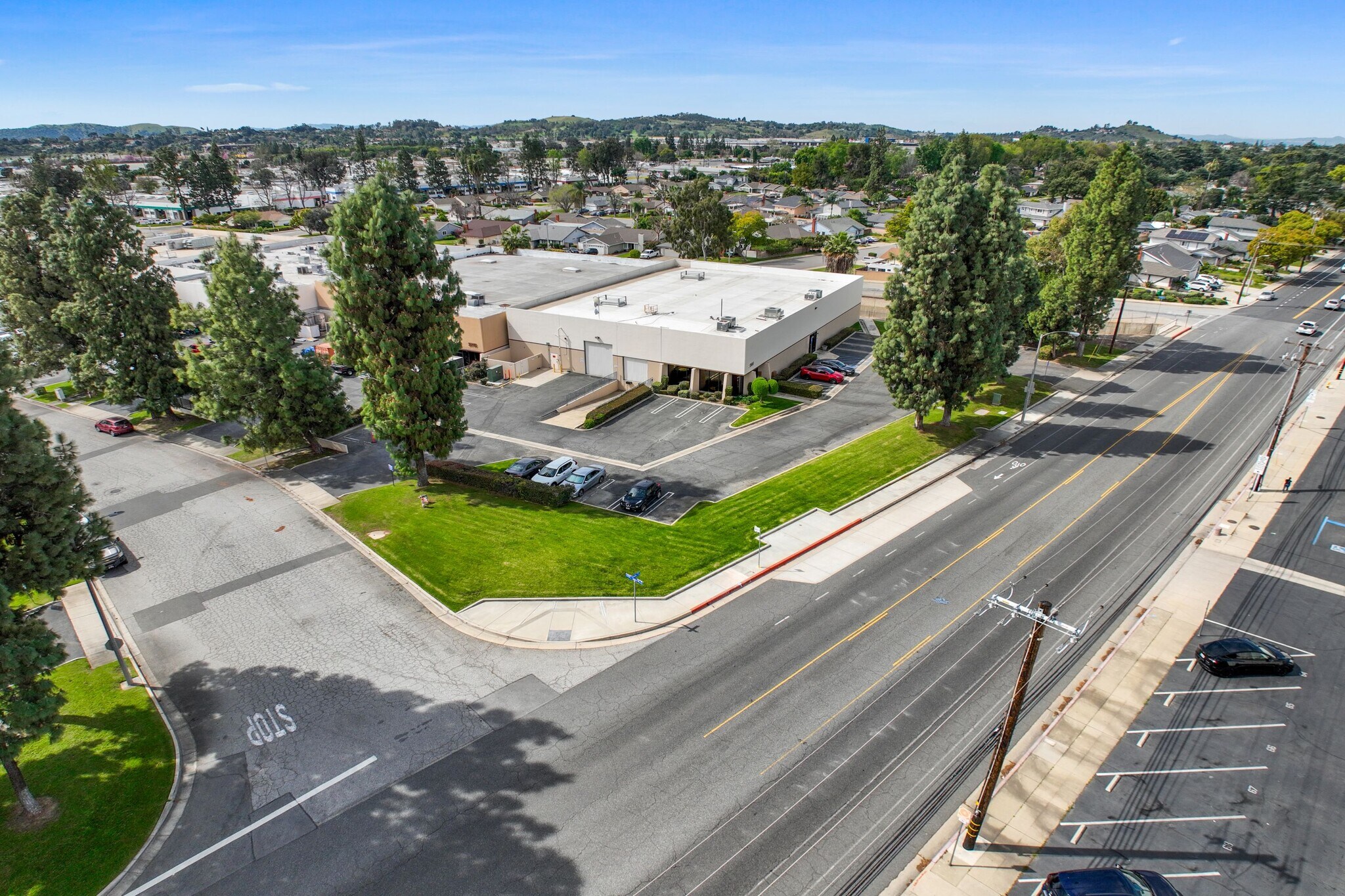 298 Bonita Ave, Pomona, CA à vendre Photo principale– Image 1 sur 8