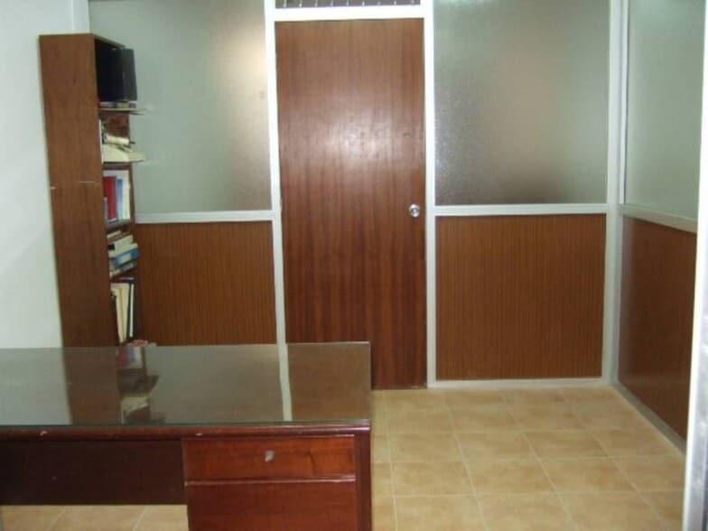 Immeuble residentiel dans Sabadell, Barcelona à vendre - Photo intérieure – Image 1 sur 9