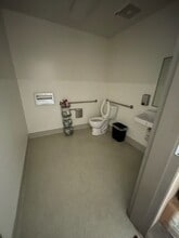 6071 Florin Rd, Sacramento, CA à louer Photo intérieure– Image 2 sur 3