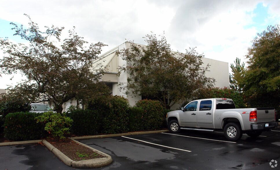 8810-8816 152nd Ave NE, Redmond, WA à louer - Photo de l’immeuble – Image 3 sur 4