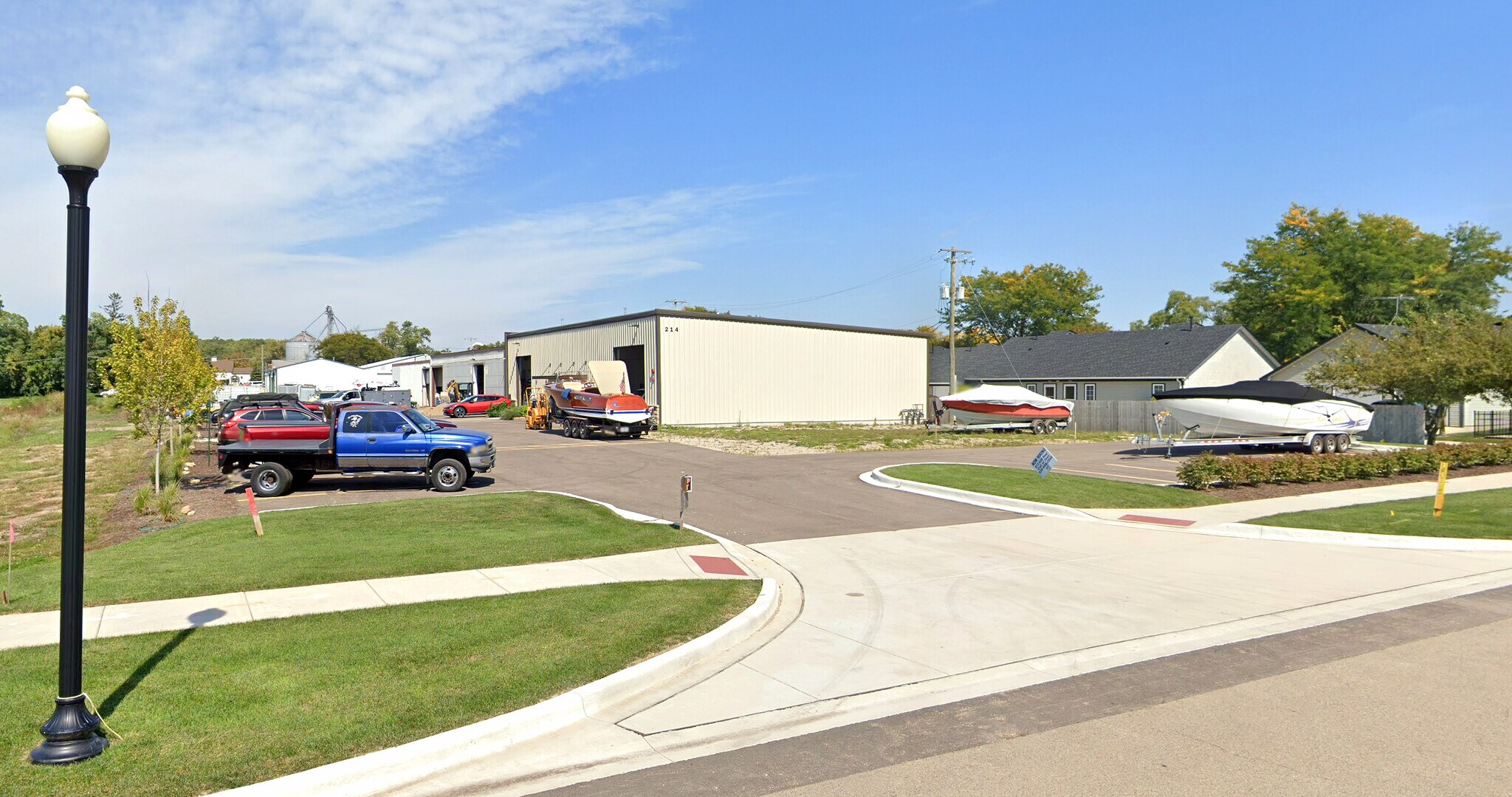 214 W South St, Elburn, IL à louer Photo de l’immeuble– Image 1 sur 12
