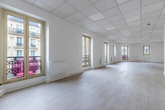 31 Rue De Châteaudun, Paris à louer Photo intérieure– Image 1 sur 4
