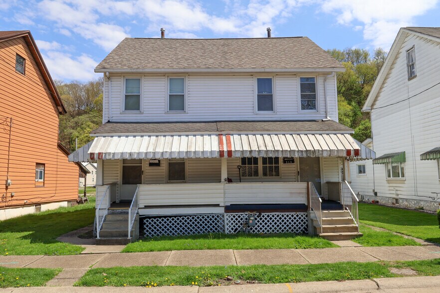 314 3rd Ave, Ford City, PA à vendre - Photo principale – Image 1 sur 1