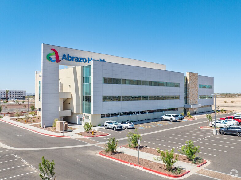 21250 W Roosevelt St, Buckeye, AZ à louer - Photo de l’immeuble – Image 3 sur 6