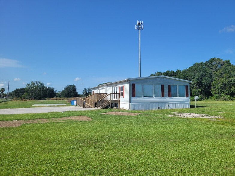 2220 Church Ave., Mulberry, FL à louer - Photo de l’immeuble – Image 3 sur 12