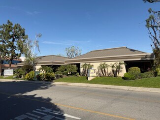 Plus de détails pour 1800 Westwind Dr, Bakersfield, CA - Bureau à louer