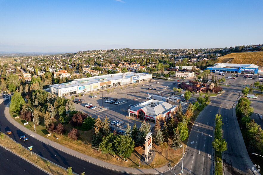 5955-5987 Signal Hill Ctr SW, Calgary, AB à louer - Aérien – Image 2 sur 8