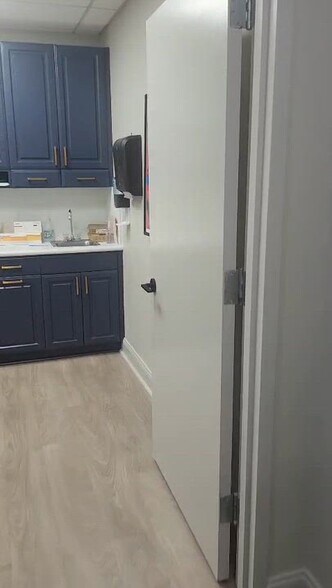 1 Reservoir Cir, Pikesville, MD à louer - Vidéo sur l’annonce professionnelle – Image 2 sur 19