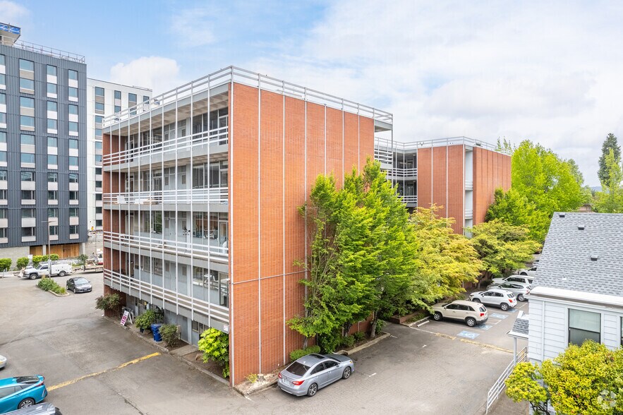 401 E 10th Ave, Eugene, OR à louer - Photo de l’immeuble – Image 2 sur 5
