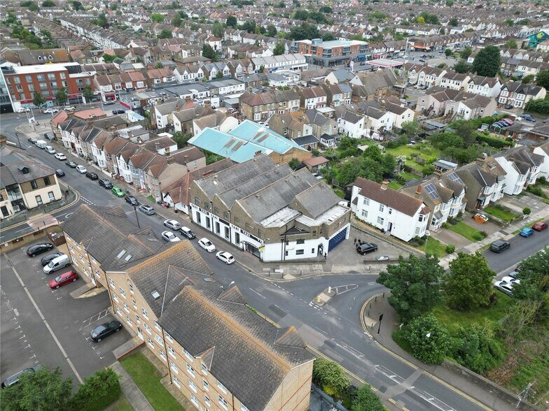 50 Chase Rd, Southend On Sea à louer - Photo de l’immeuble – Image 3 sur 22