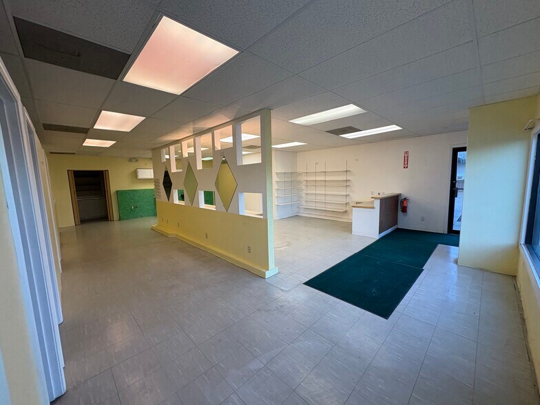 1835 N Union St, Spencerport, NY à louer - Photo de l’immeuble – Image 3 sur 8