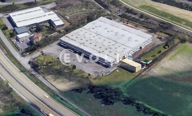 Plus de détails pour Rue De La Démocratie, Givors - Bureau, Local d'activités à louer