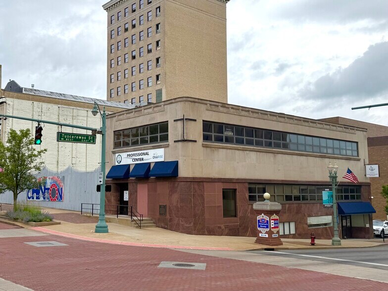 100 Central Plz N, Canton, OH à louer - Photo de l’immeuble – Image 1 sur 3