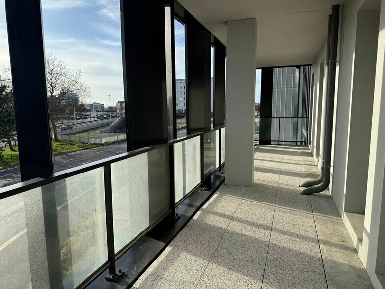 Local commercial dans Le Havre à louer - Photo de l’immeuble – Image 3 sur 13