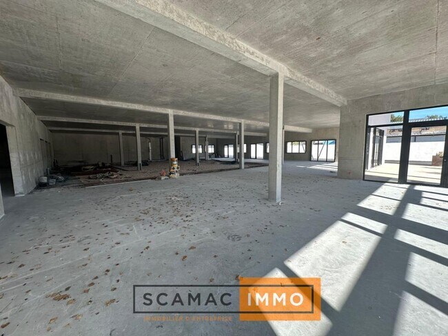 Plus de détails pour Local commercial à louer