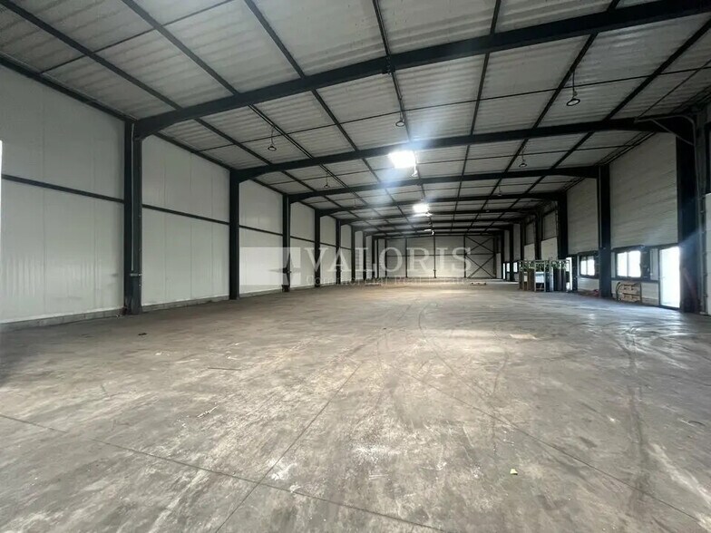 117 Rue De L'Industrie, Montmerle-sur-Saône à louer - Photo de l’immeuble – Image 3 sur 6