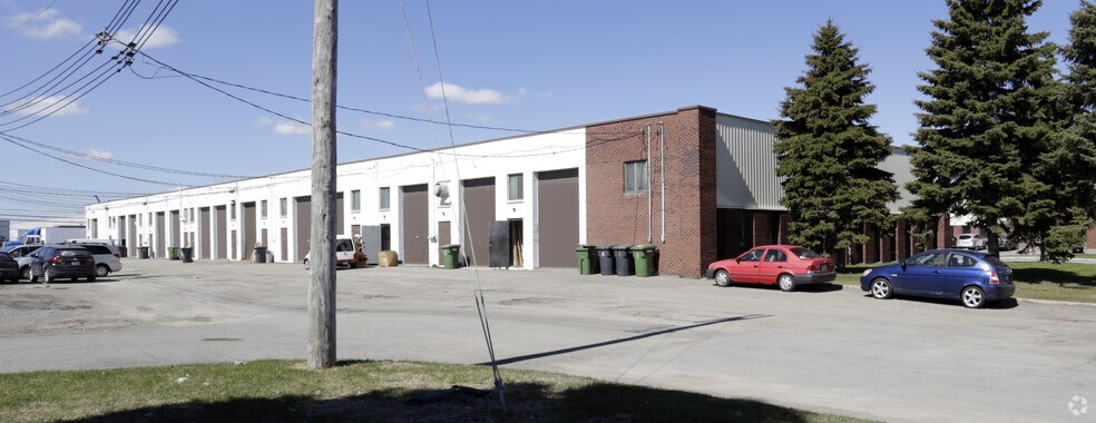 5400-5500 Rue Vanden-Abeele, Montréal, QC à louer - Photo de l’immeuble – Image 2 sur 3