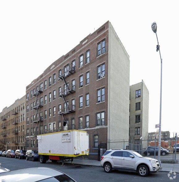 1121 Elder Ave, Bronx, NY à vendre - Photo de l’immeuble – Image 3 sur 4