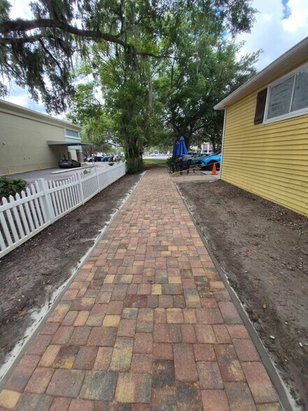 3407 Lithia Pinecrest Rd, Valrico, FL à vendre - Photo de l’immeuble – Image 3 sur 24