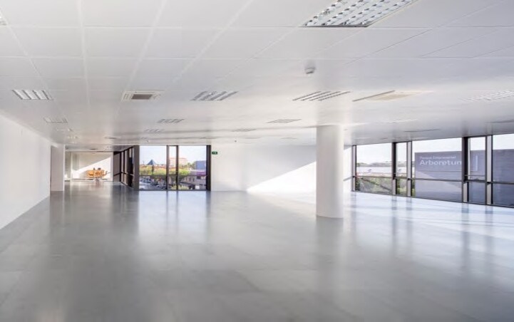 Avinguda de la Fama, 16, Cornellà de Llobregat, Barcelona à louer Photo intérieure– Image 1 sur 2