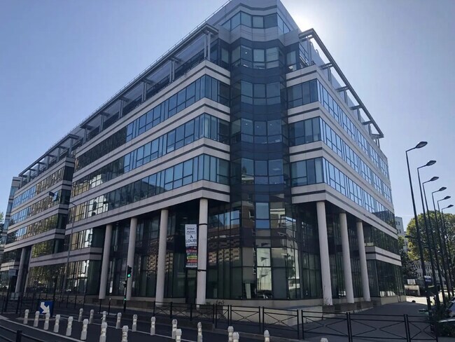 Plus de détails pour 42 Boulevard De La Libération, Saint-Denis - Bureau à louer