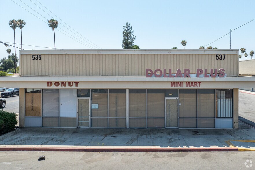 535-537 N San Jacinto St, Hemet, CA à vendre - Photo de l’immeuble – Image 2 sur 5