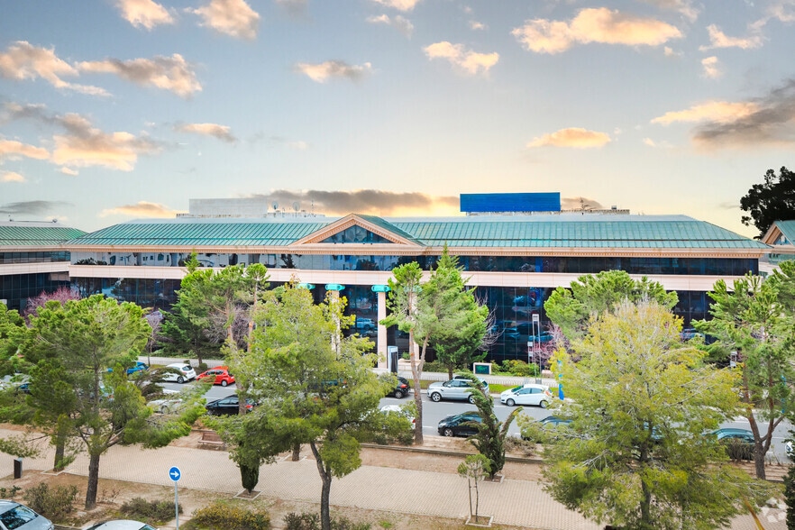 Avenida de Europa, 26, Pozuelo de Alarcón, Madrid à louer - Photo de l’immeuble – Image 3 sur 23