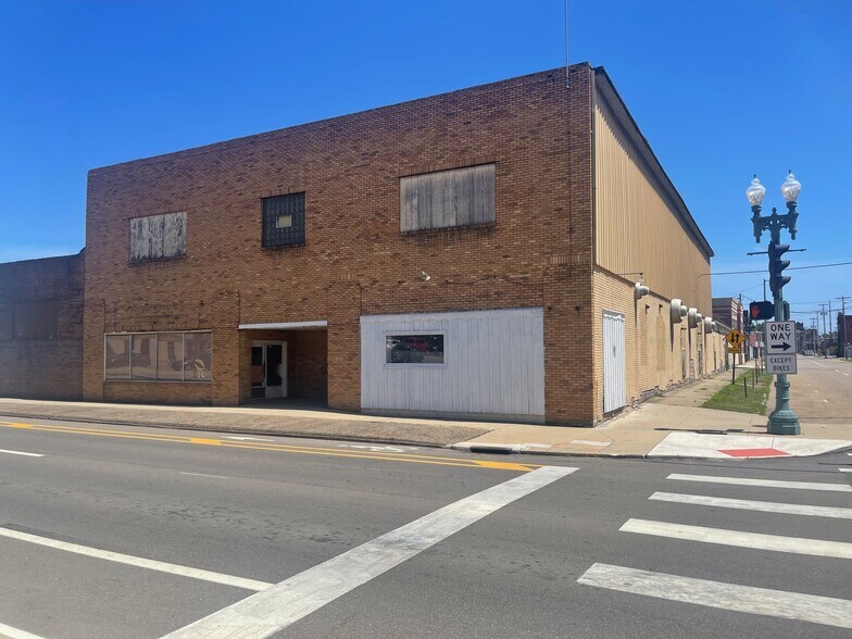 300 Walnut Ave NE, Canton, OH à vendre - Photo de l’immeuble – Image 3 sur 4