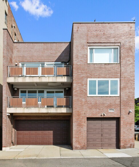 Sale of 9 Chittenden Ave portefeuille de 2 biens à vendre sur LoopNet.fr - Photo de l’immeuble – Image 2 sur 17
