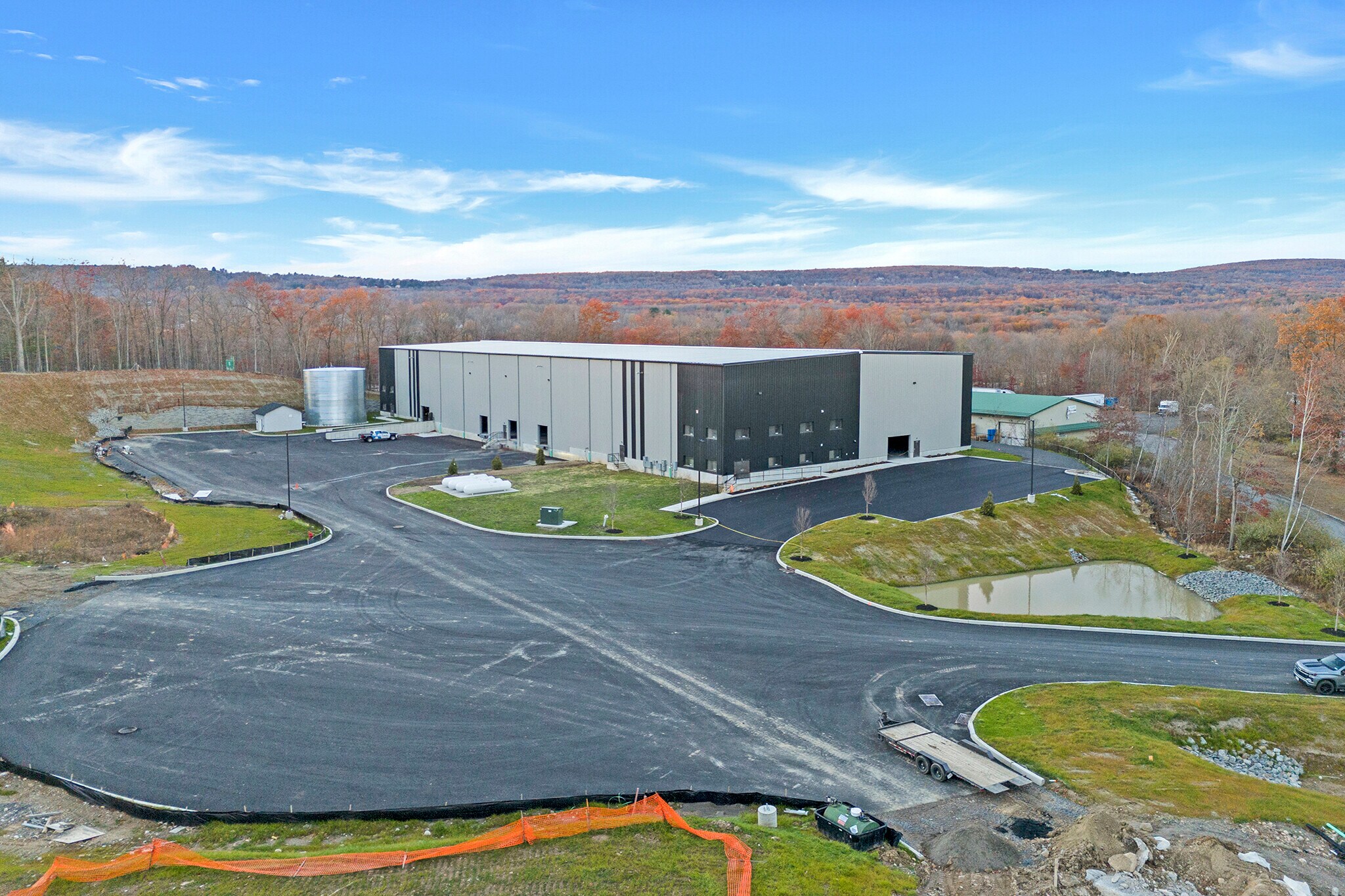 1 Distribution Dr, Bloomingburg, NY à louer Photo principale– Image 1 sur 10