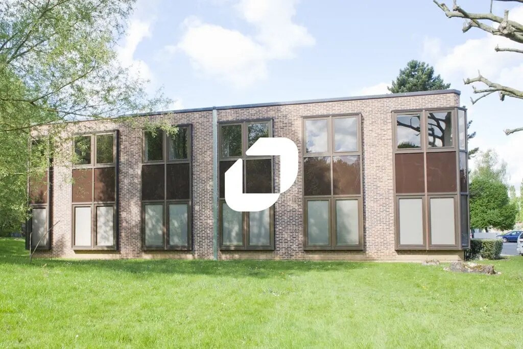 Bureau dans Croissy-Beaubourg à louer Photo de l’immeuble– Image 1 sur 8