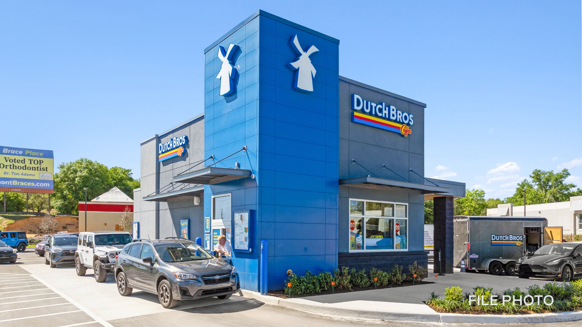 705 Holcomb Bridge Rd, Roswell, GA à vendre Photo principale– Image 1 sur 2