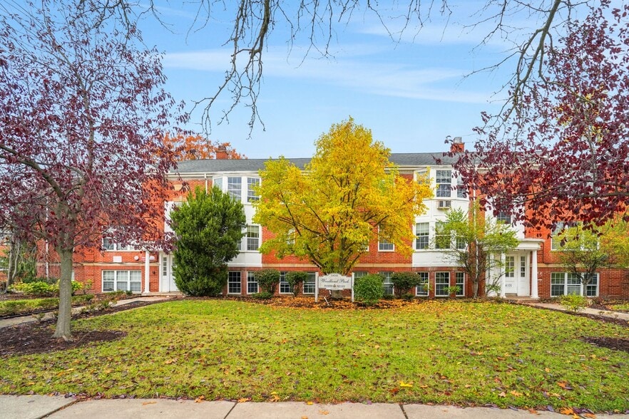 Auction-Foreclosure Judgment | Shaker Sq portefeuille de 13 biens à vendre sur LoopNet.fr - Photo de l’immeuble – Image 3 sur 18