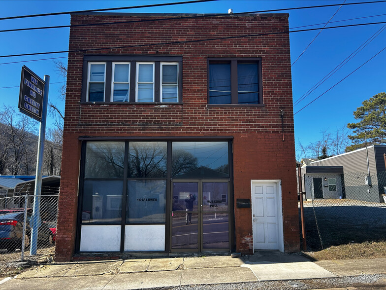 1613 9th St SE, Roanoke, VA à louer - Photo de l’immeuble – Image 1 sur 3