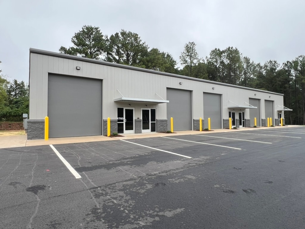 1781 S NC 16 Business Hwy, Stanley, NC à louer Photo intérieure– Image 1 sur 2
