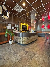 32821 Grand River Ave, Farmington Hills, MI à vendre Photo intérieure– Image 1 sur 9