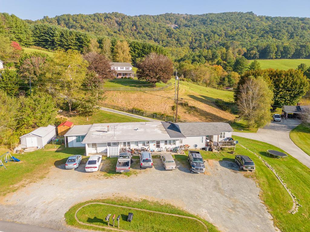 1165 N Independence Ave, Independence, VA à vendre Photo principale– Image 1 sur 11