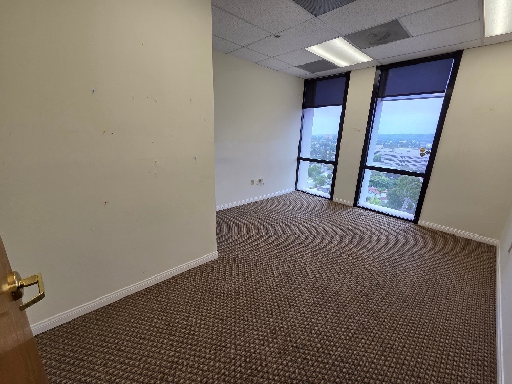 6404 Wilshire Blvd, Los Angeles, CA à louer Photo intérieure– Image 1 sur 4