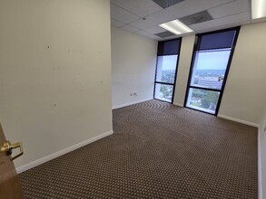 6404 Wilshire Blvd, Los Angeles, CA à louer Photo intérieure– Image 1 sur 4