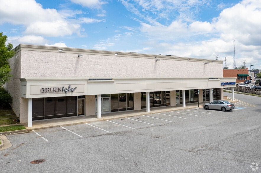 1510 Reisterstown Rd, Pikesville, MD à louer - Photo de l’immeuble – Image 1 sur 20