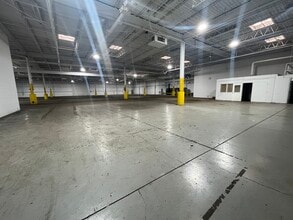 333 W Washington Blvd, Mundelein, IL à vendre Photo intérieure– Image 1 sur 7