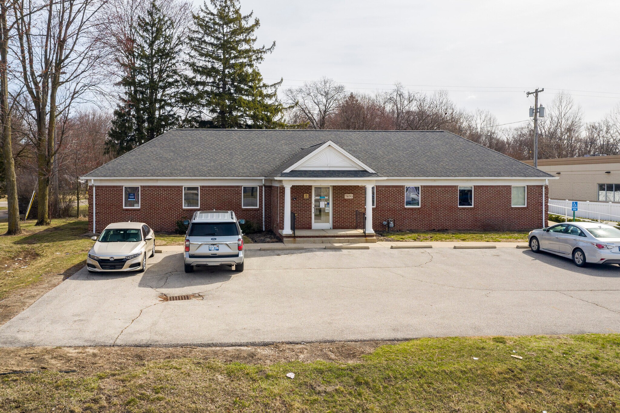 7470 Secor Rd, Lambertville, MI à vendre Photo principale– Image 1 sur 9