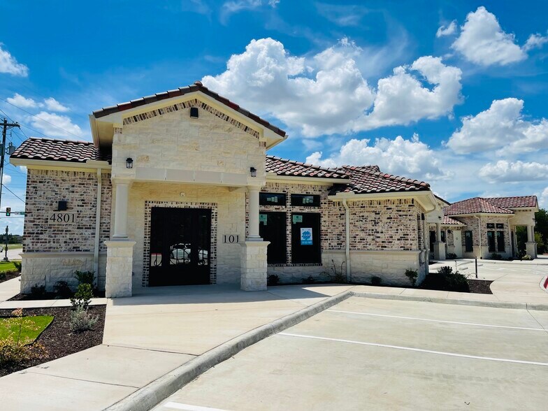 4957 Golden Triangle Blvd, Fort Worth, TX à louer - Photo de l’immeuble – Image 3 sur 9