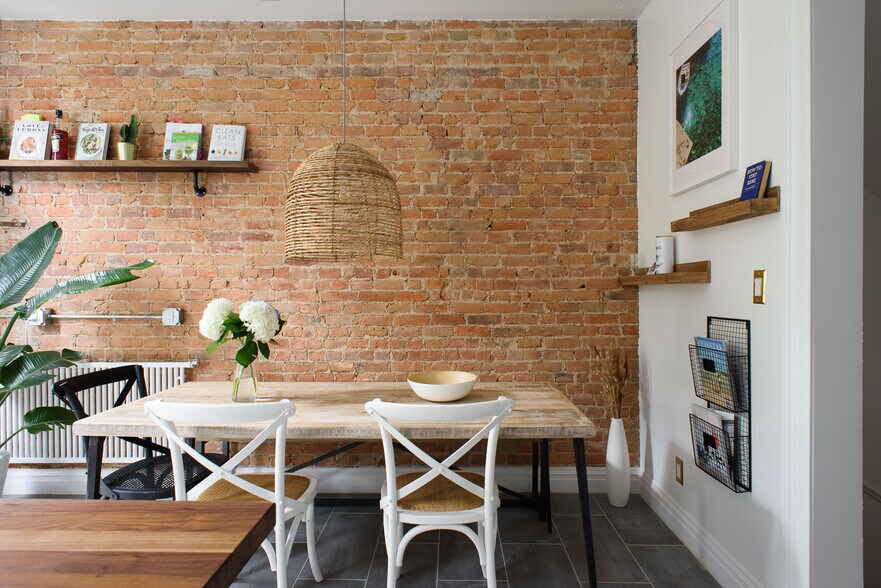 Bond Townhouse portefeuille de 2 biens à vendre sur LoopNet.fr - Photo de l’immeuble – Image 3 sur 18